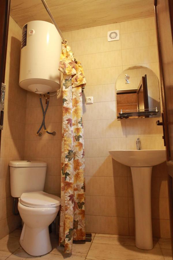 מסטיה Cottage Woodside מראה חיצוני תמונה