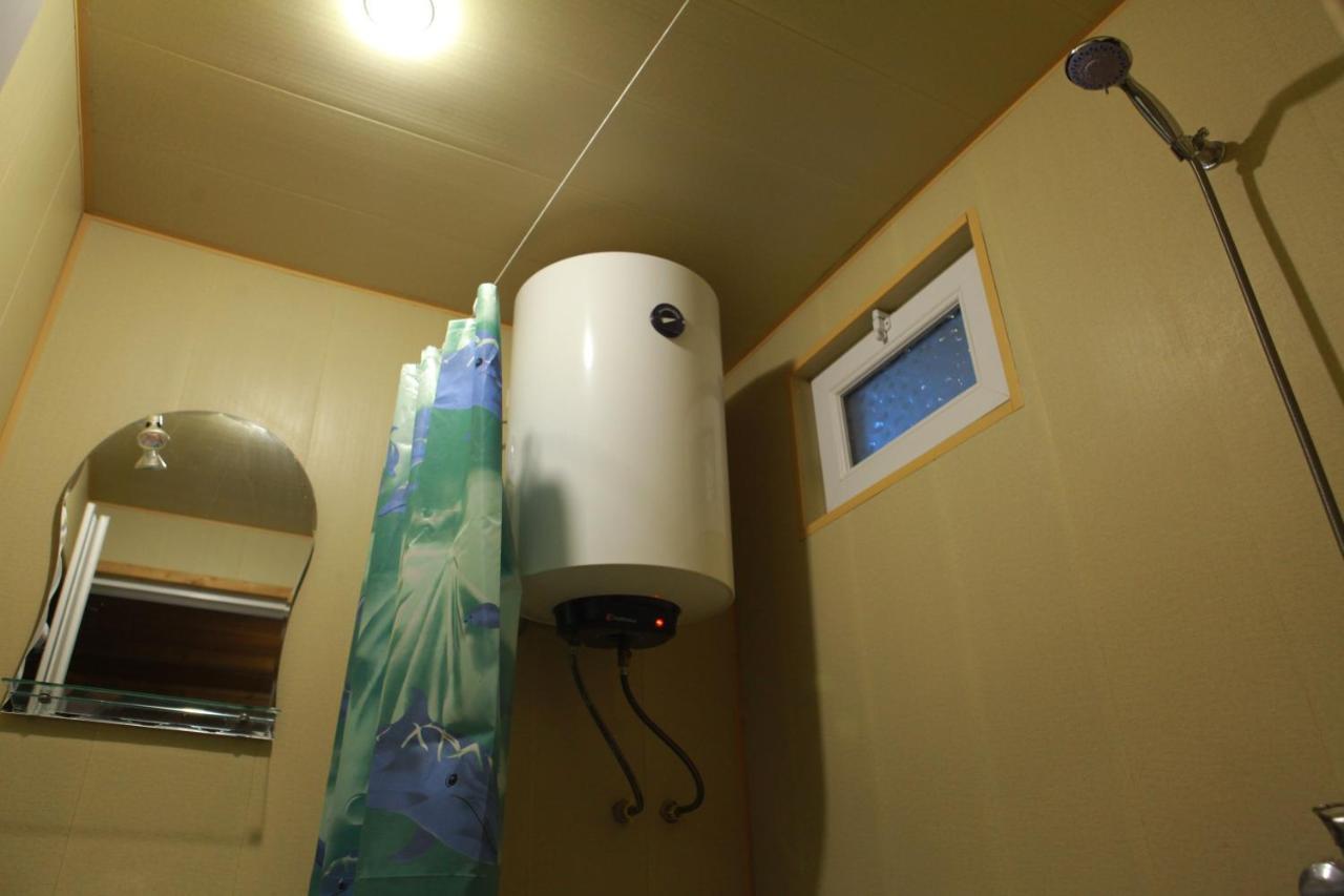 מסטיה Cottage Woodside מראה חיצוני תמונה