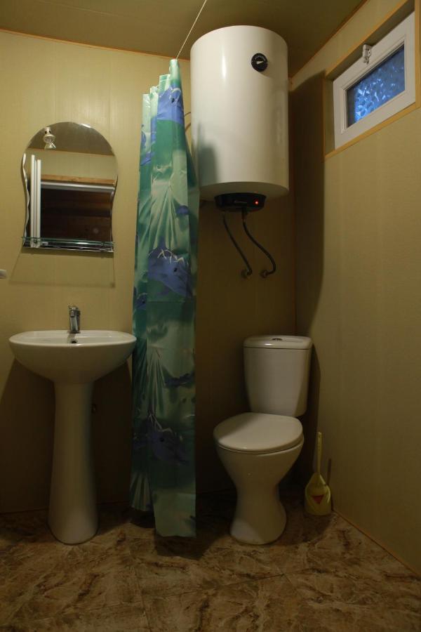 מסטיה Cottage Woodside מראה חיצוני תמונה
