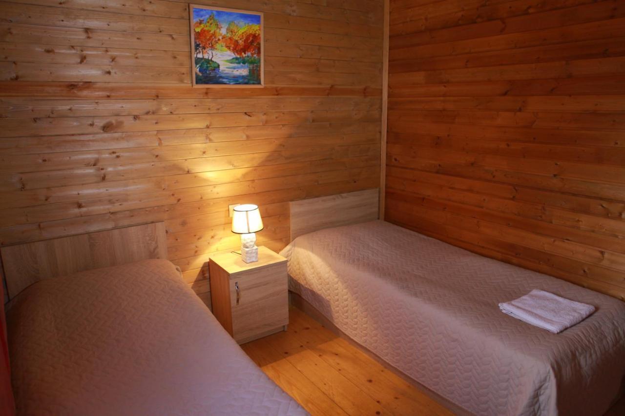 מסטיה Cottage Woodside מראה חיצוני תמונה